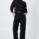 Jersey Mona Cuello alto en Negro