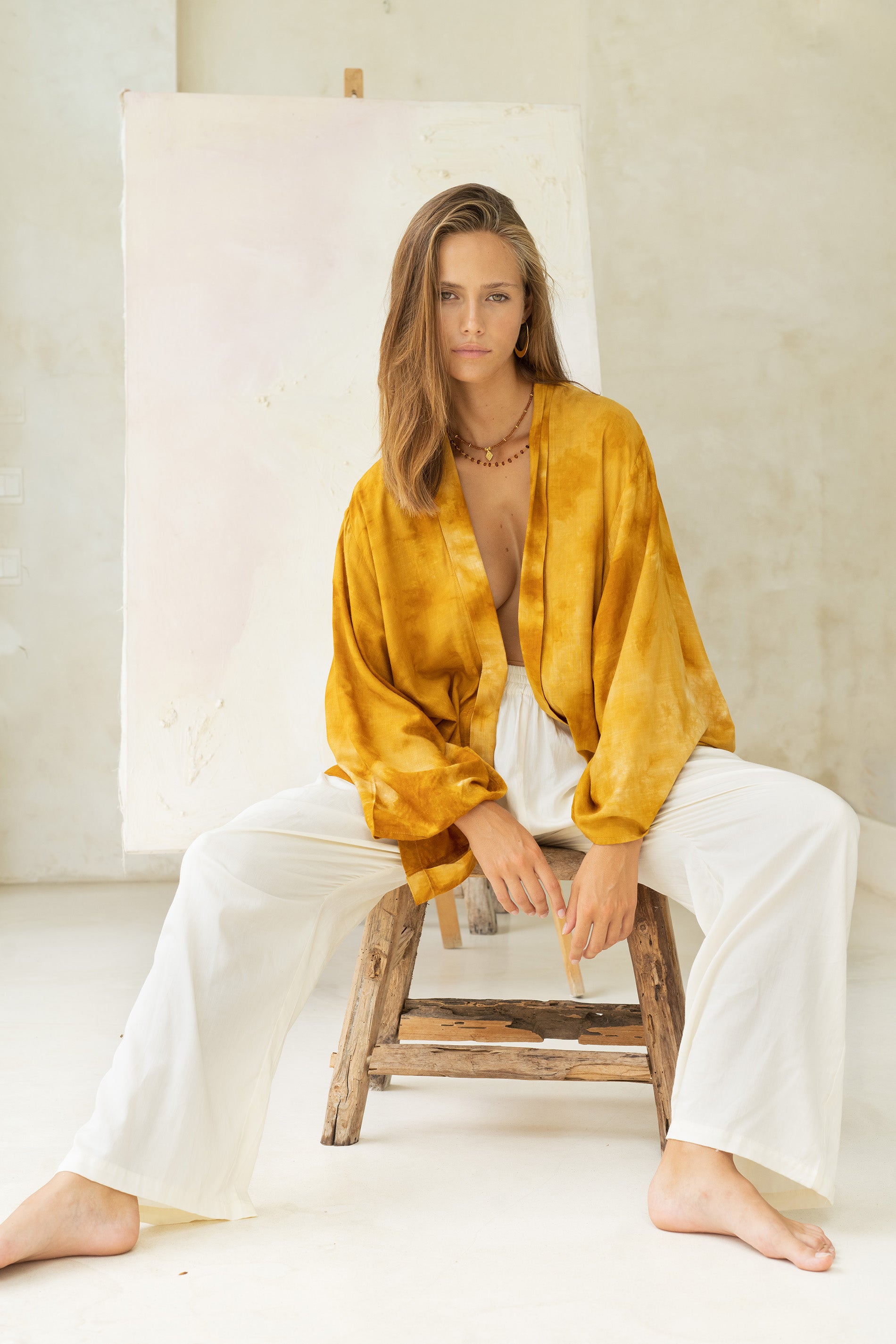 Amber Kimono rayón tie-dye dorado con cinturón - Kenshō moda boho chic